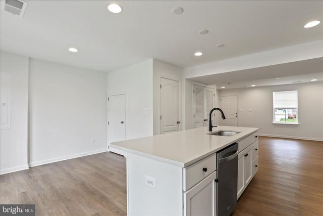 241 COLSTON RD, Charles Town, WV 25414