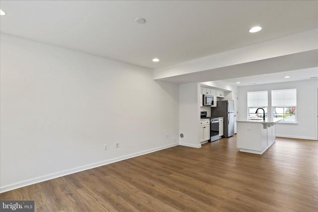 241 COLSTON RD, Charles Town, WV 25414