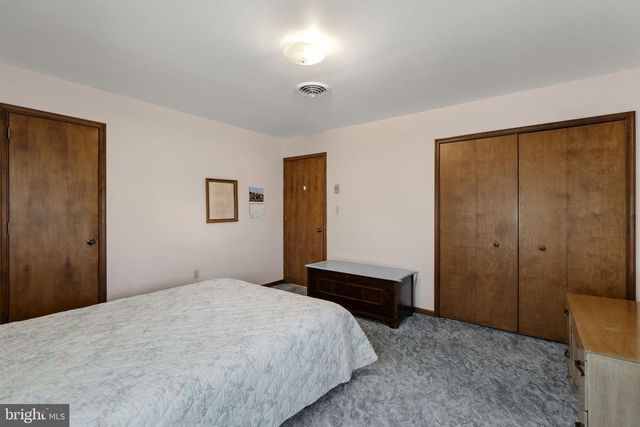 205 JENNIFER LN, Ephrata, PA 17522