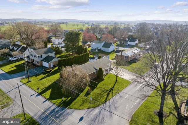 205 JENNIFER LN, Ephrata, PA 17522