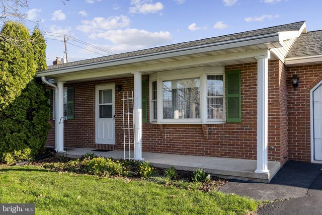 205 JENNIFER LN, Ephrata, PA 17522