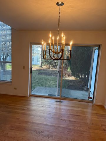 114 Woodbury Lane 114, Lake Bluff, IL 60044