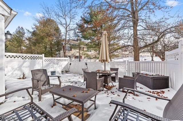 48 Sapphire Ln, Franklin Twp., NJ 08823