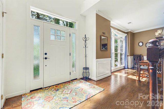 1601 Ivy Bluff Way, Matthews, NC 28105