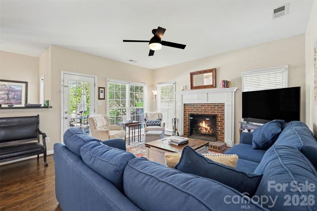 1601 Ivy Bluff Way, Matthews, NC 28105