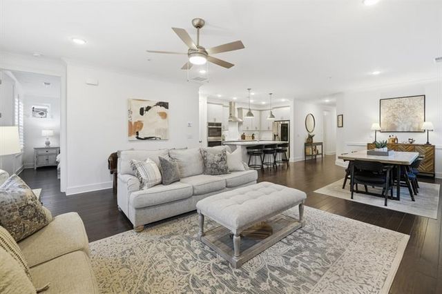 209 Floral Valley, Woodstock, GA 30188