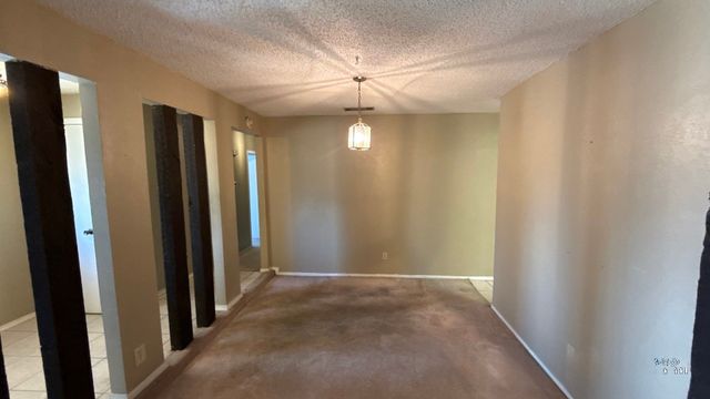 960 Meadowcove Circle, Garland, TX 75043