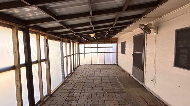 960 Meadowcove Circle, Garland, TX 75043