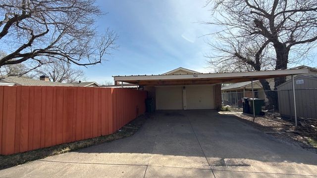 960 Meadowcove Circle, Garland, TX 75043