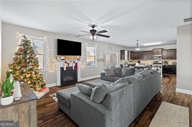 285 Paces Drive, Lithia Springs, GA 30122