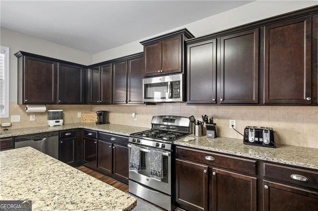 285 Paces Drive, Lithia Springs, GA 30122