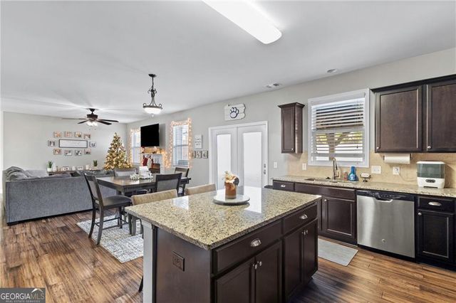 285 Paces Drive, Lithia Springs, GA 30122