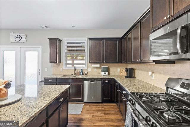 285 Paces Drive, Lithia Springs, GA 30122