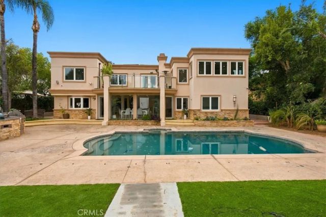 5320 Louise Avenue, Encino, CA 91316
