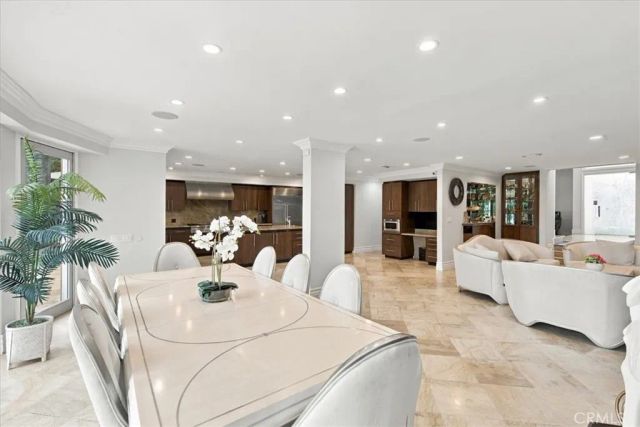 5320 Louise Avenue, Encino, CA 91316