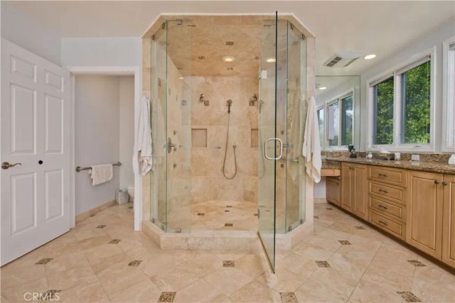 5320 Louise Avenue, Encino, CA 91316