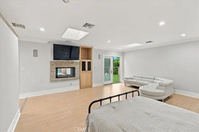 5320 Louise Avenue, Encino, CA 91316