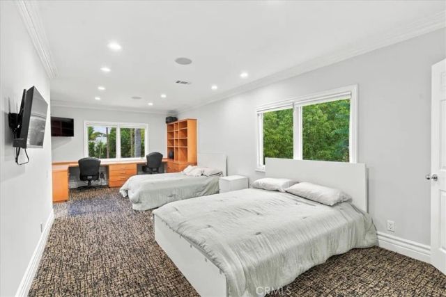 5320 Louise Avenue, Encino, CA 91316