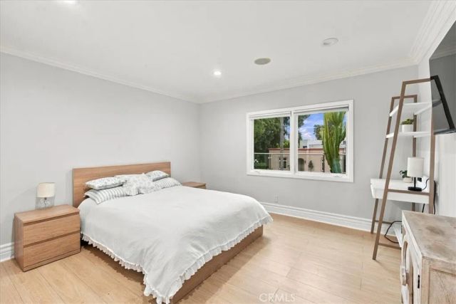 5320 Louise Avenue, Encino, CA 91316