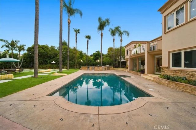 5320 Louise Avenue, Encino, CA 91316