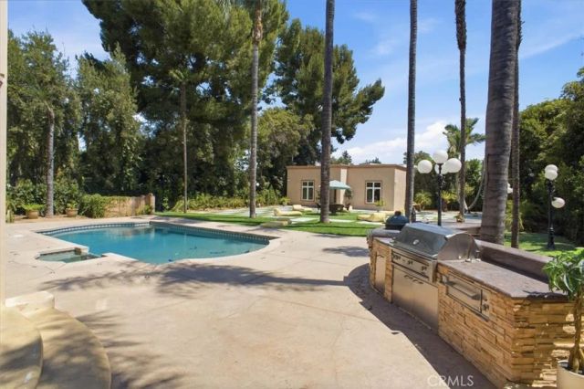 5320 Louise Avenue, Encino, CA 91316