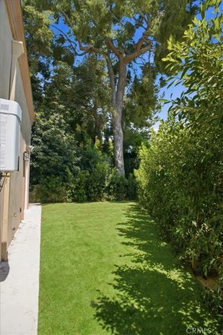 5320 Louise Avenue, Encino, CA 91316