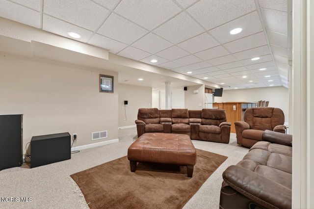 5742 Maple Creek Boulevard, Sylvania, OH 43560