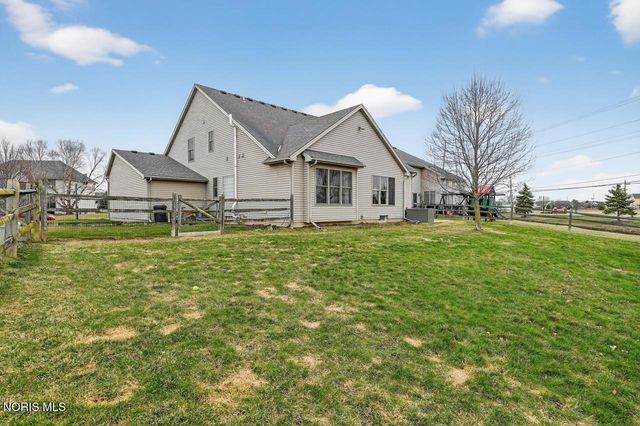 5742 Maple Creek Boulevard, Sylvania, OH 43560