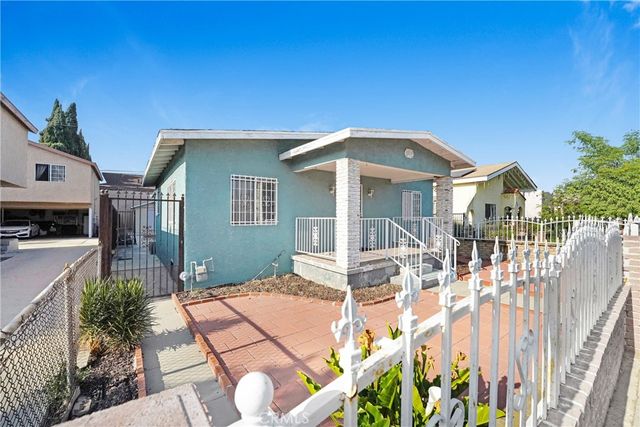 2217 Mortimer Avenue, Huntington Park, CA 90255