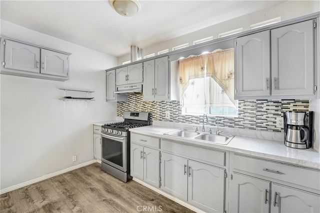 2217 Mortimer Avenue, Huntington Park, CA 90255