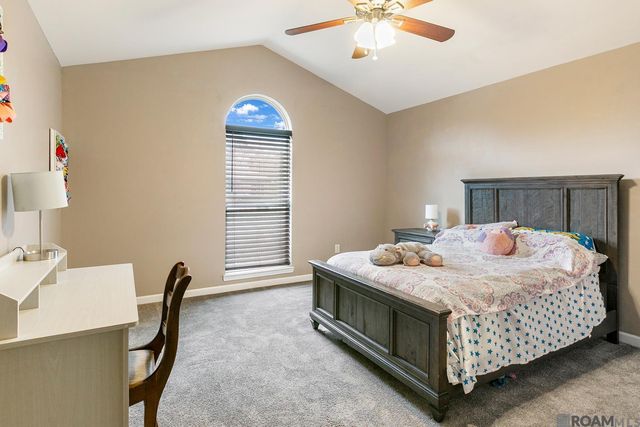 23550 Southpoint Dr, Denham Springs, LA 70726