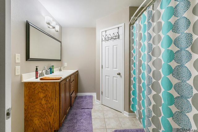 23550 Southpoint Dr, Denham Springs, LA 70726