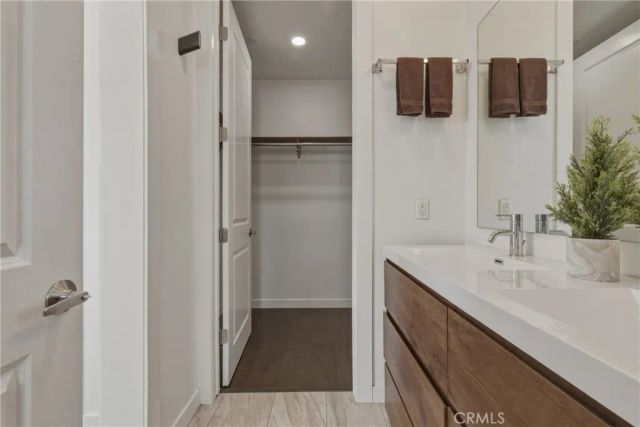 1301 Tamarind Avenue, Hollywood, CA 90028