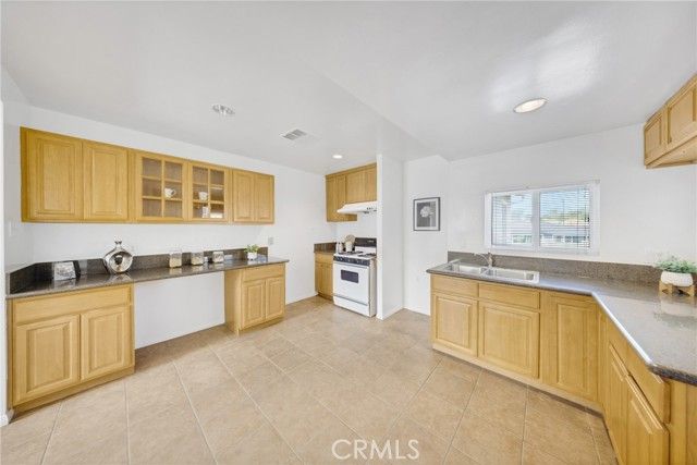 305 Bluffdale, Monterey Park, CA 91755