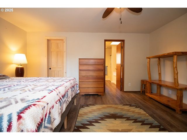 83694 ERHART Rd, Florence, OR 97439