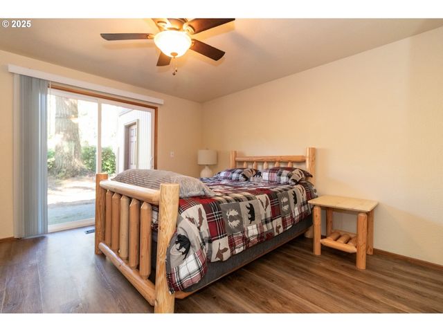 83694 ERHART Rd, Florence, OR 97439