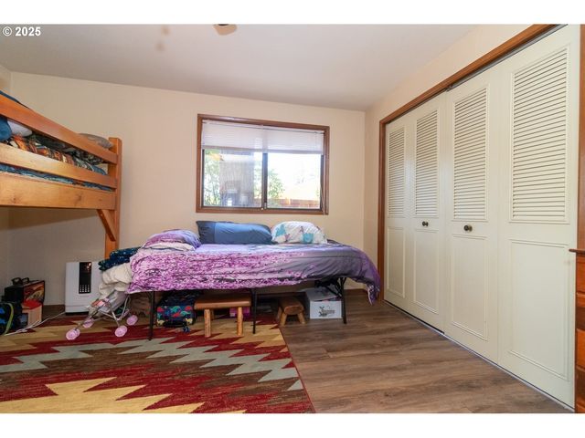 83694 ERHART Rd, Florence, OR 97439