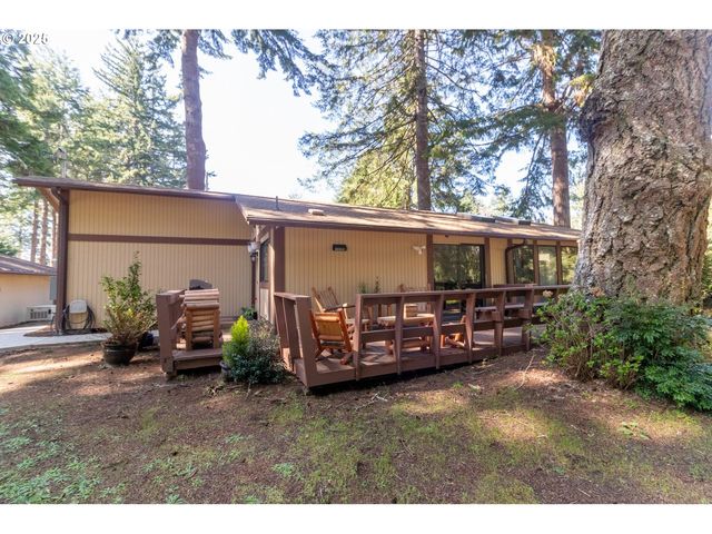 83694 ERHART Rd, Florence, OR 97439
