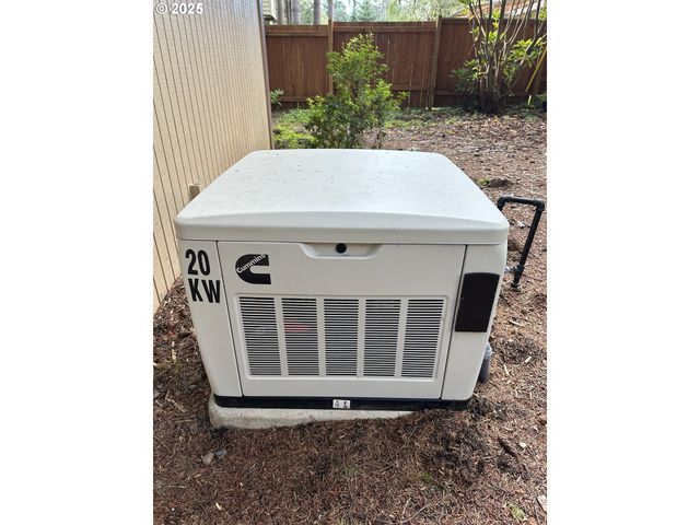 83694 ERHART Rd, Florence, OR 97439