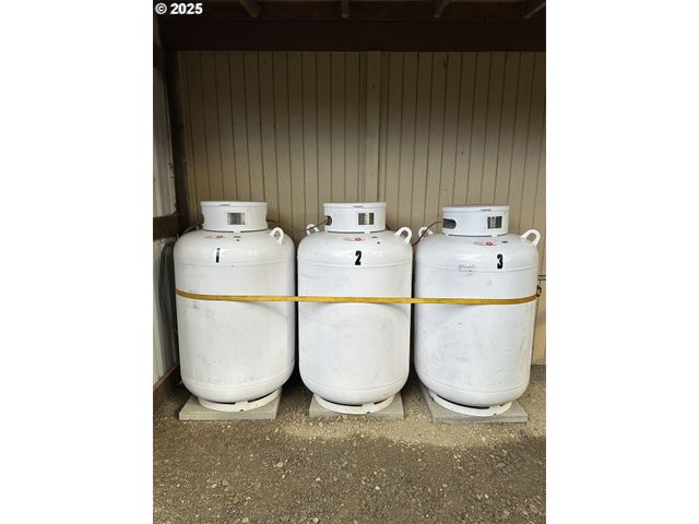 83694 ERHART Rd, Florence, OR 97439