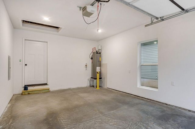 1113 E Smith Street, Springfield, MO 65803