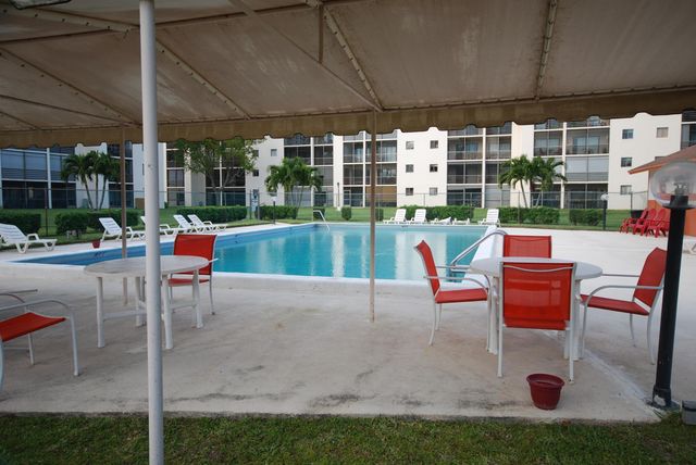 5917 Via Vermilya 308, Lake Worth, FL 33462