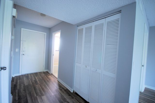 5917 Via Vermilya 308, Lake Worth, FL 33462