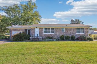 404 8th Ave, N, Decherd, TN 37324