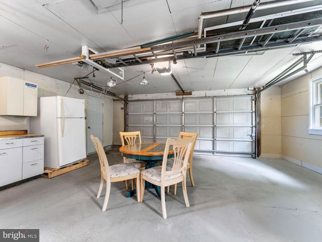 425 DELAWARE AVE, Delanco, NJ 08075