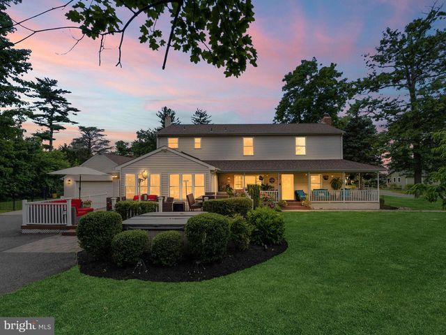 425 DELAWARE AVE, Delanco, NJ 08075
