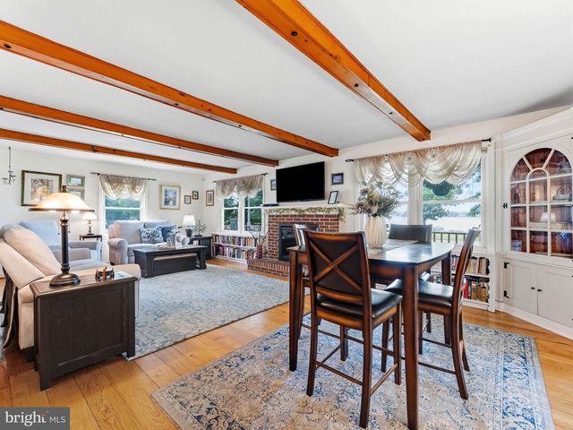425 DELAWARE AVE, Delanco, NJ 08075
