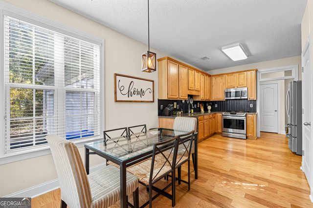 125 Rabbits Run, Fayetteville, GA 30214