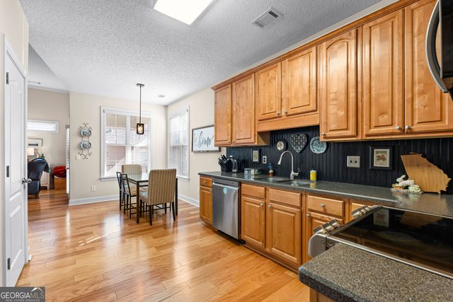 125 Rabbits Run, Fayetteville, GA 30214