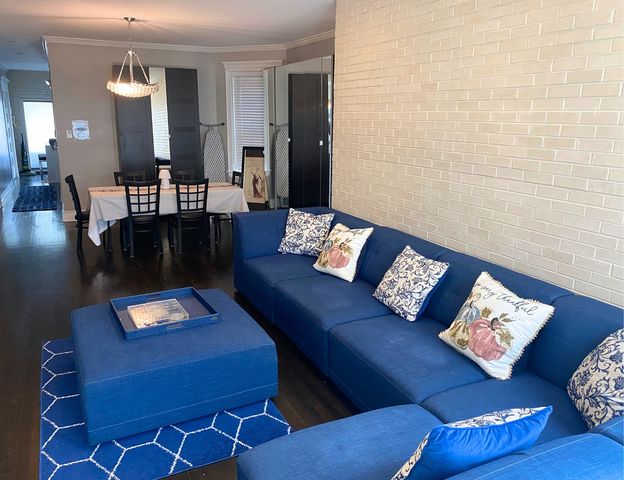 3839 N Hamlin Avenue 1, Chicago, IL 60618